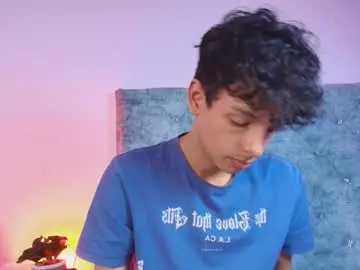 Chaturbate Watch Live Sex Cams of maxfrost_1