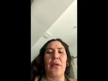 Chaturbate Live Sex Cam of ohbiach