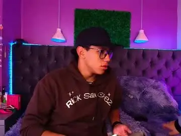 Chaturbate Sex Cam of ryanpricee