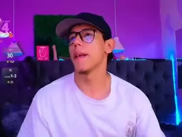 Chaturbate Watch Live Sex Cams of ryanpricee