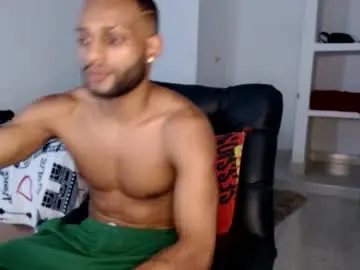 Chaturbate Live Sex Cam of sexseason777