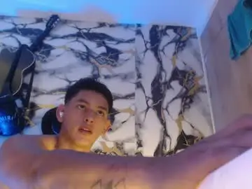 Chaturbate Live Sex of hiroshi_shen2