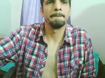 Chaturbate Best live sex cam show of braulio_master