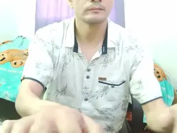 Chaturbate Live Sex Cam of braulio_master