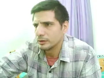 Chaturbate Live Sex Cam of braulio_master