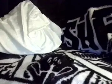 Chaturbate Adult Webcam of heretopleaseyou446029