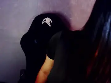 Chaturbate Sex Chat of hotsexyhugetrans