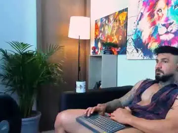 Chaturbate Best live sex cam show of naughty_dominant