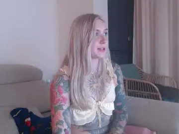 Chaturbate Live Porn of tattoobbgirl
