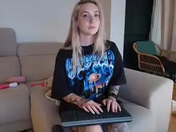 Chaturbate Adult Video Chat of tattoobbgirl