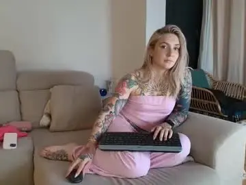 Chaturbate Sex Cam of tattoobbgirl