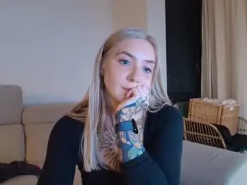 Chaturbate Live Porn of tattoobbgirl