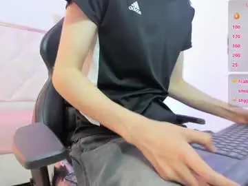 Chaturbate Live Sex Cam of eidan_tay