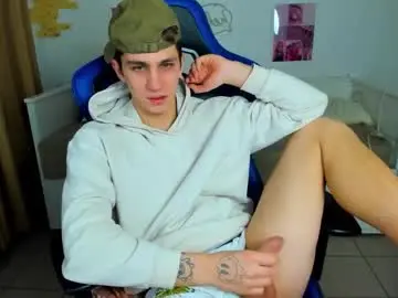 Chaturbate Live Porn of frank_mooree