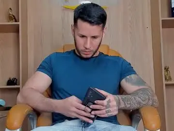 Chaturbate Free Porn Cam of george_diesell_