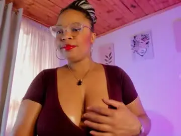 Chaturbate Live Sex Cam of lauraricci_