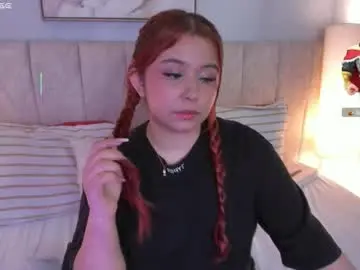 Chaturbate Live Porn of atena_cuteee