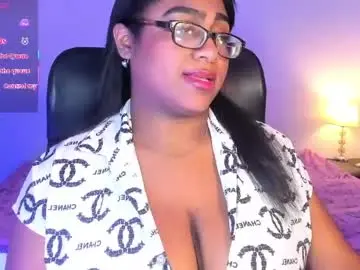 Chaturbate Live Sex Cam of ebony__queen2