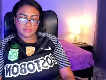 Chaturbate Nude Webcam of ebony__queen2