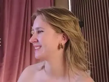 Chaturbate Best live sex cam show of lilian_daniels