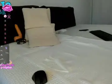 Chaturbate Live Sex Cam of smallnipples