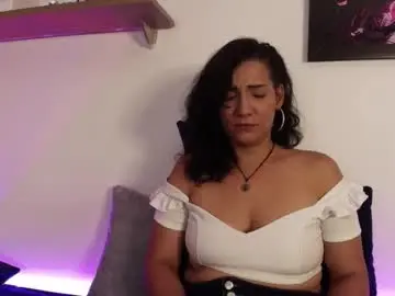 Chaturbate Free Live Porn of elliee1