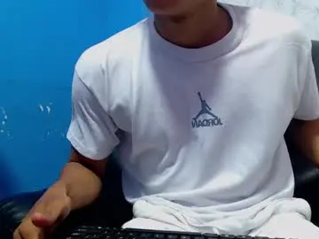 Chaturbate Adult Webcams of enzo_valentinou