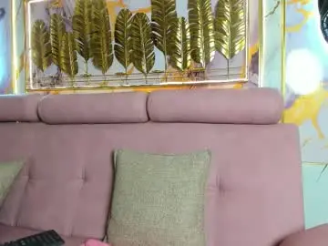 Chaturbate Live Porn of goldenmusee