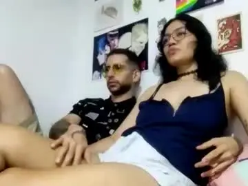 Chaturbate Live Sex Cam of juancamillr