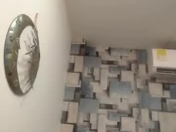 Chaturbate Live Sex Cam of violeta_cute18