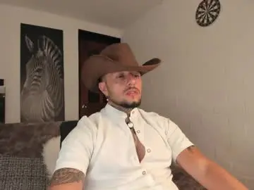 Chaturbate Live Porn of _emilio_escobar