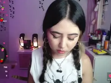 Chaturbate Free Porn Cam of iriss_sky