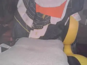 Chaturbate Sex Cam of throatmybigcock95