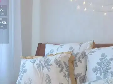 Chaturbate Live Sex Cam of minnietammy