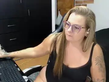 Chaturbate Free Porn Cam of perlagoloza05