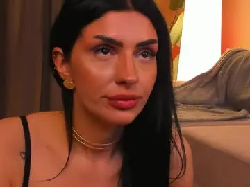 Chaturbate Live Sex Cam of brainybelle