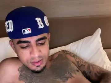Chaturbate Nude Webcam of dominic_brand