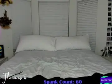 Chaturbate Live Sex of violetttflowers