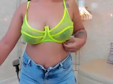 Chaturbate Best live sex cam show of mai_bigboobs