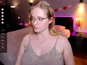 Chaturbate Live Sex Cam of sheslinki