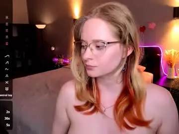 Chaturbate Live Sex Cam of sheslinki