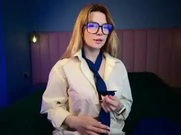 Chaturbate Live Sex Cam of love_you_to123