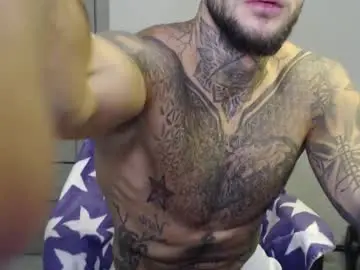 Chaturbate Live Sex Cam of maxi_foxxx