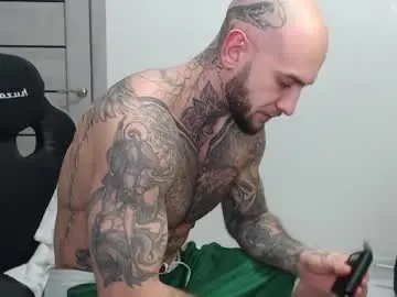 Chaturbate Live Sex Cam of maxi_foxxx