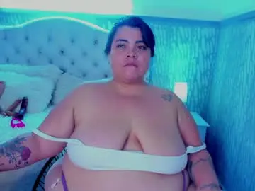 Chaturbate Adult Video Chat of sobigcurvy44