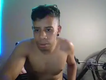 Chaturbate Live Sex Cam of wild_bigcock36