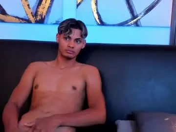 Chaturbate Watch Live Sex Cams of interracial_wallen