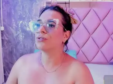 Chaturbate Live Sex Cam of mhonikbelucci