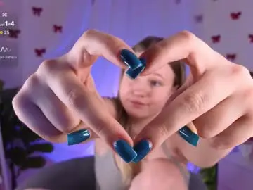 Chaturbate Free Porn Cam of emilyhewell