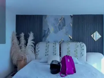 Chaturbate Live Sex Cam of melodysnow